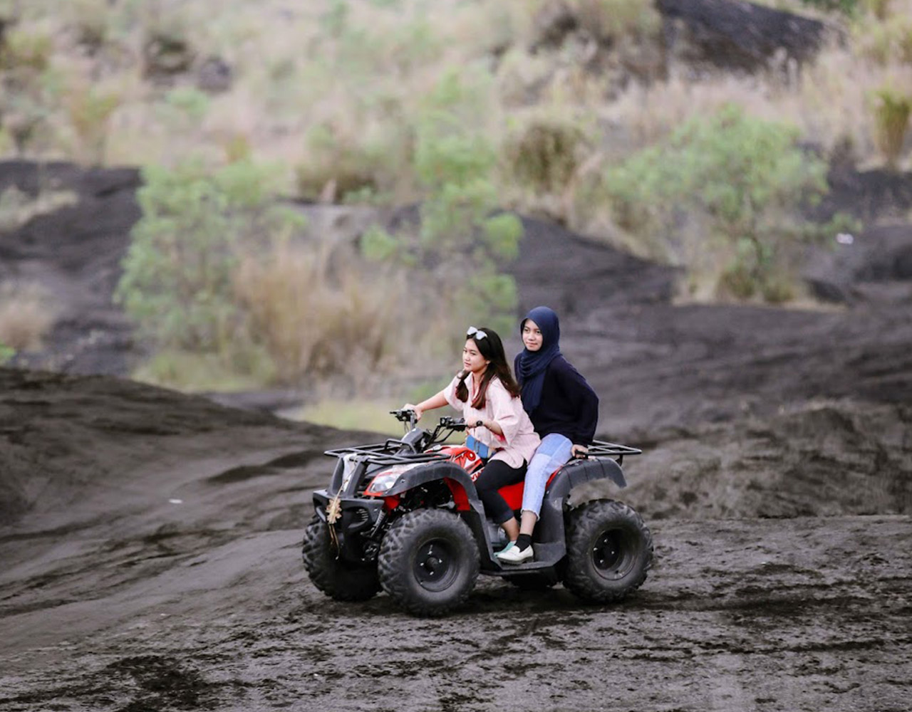 Petualangan ATV di Gunung Batur: Lava Hitam dan Pasir - Gallery 6