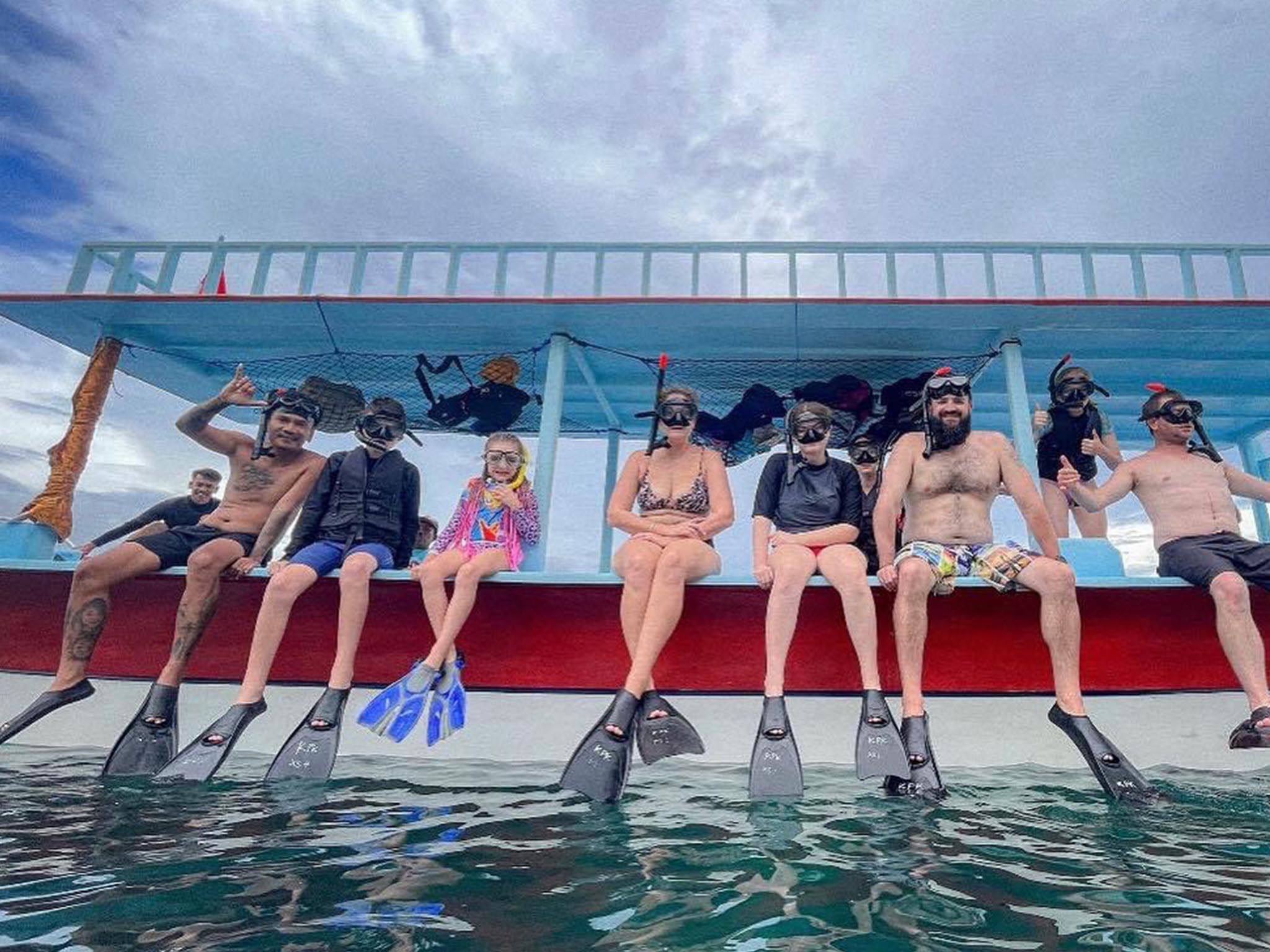 Snorkeling di Pantai Blue Lagoon dengan Makan Siang - Gallery 7