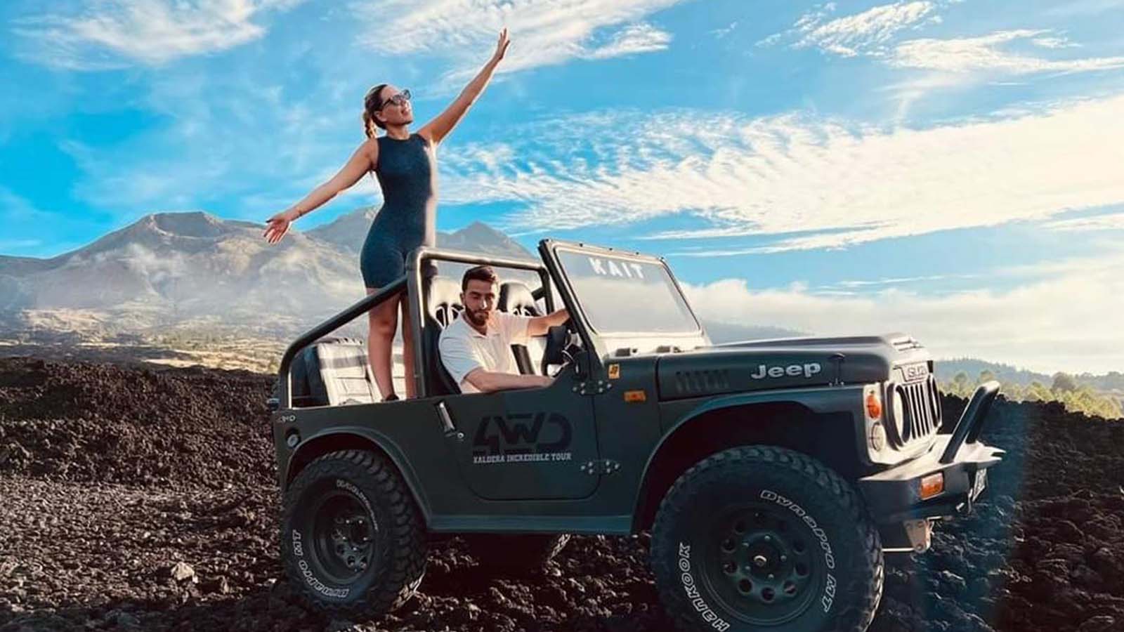 Jeep matahari terbit Batur